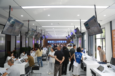 縣人社局 數智賦能，打造家門口就業新生態